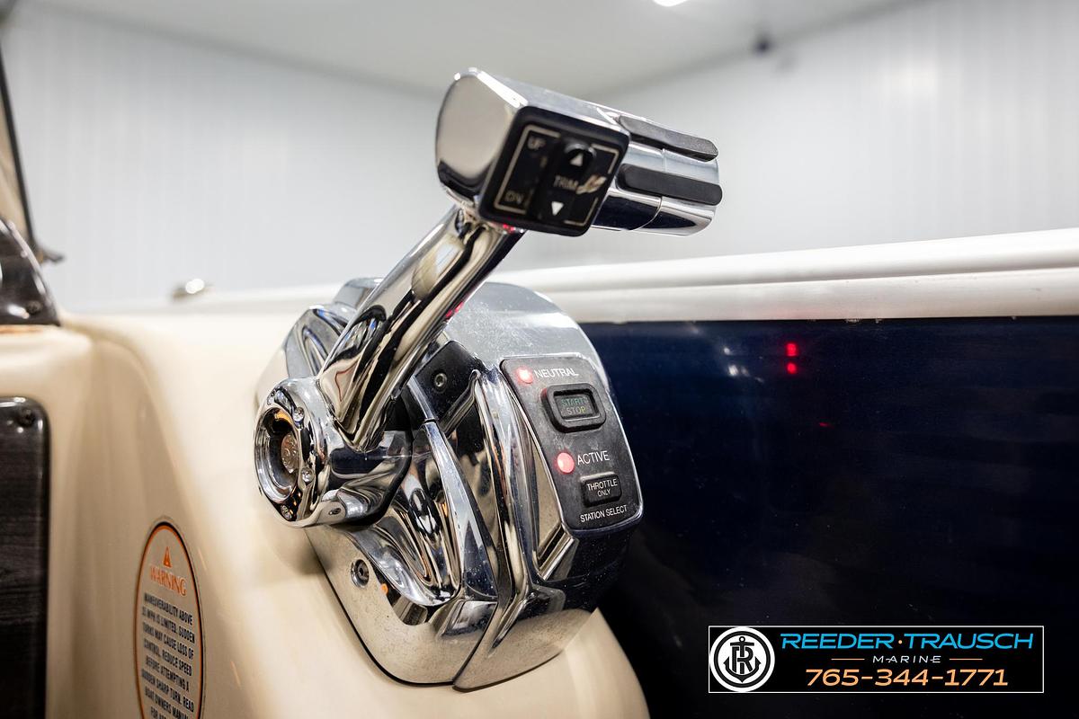 Used 2012 Cypress Cay 250 Cozumel