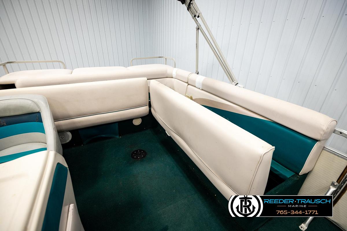 Used 1998 Godfrey SW2423