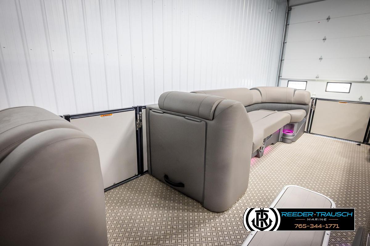 Used 2022 Avalon Catalina VRB