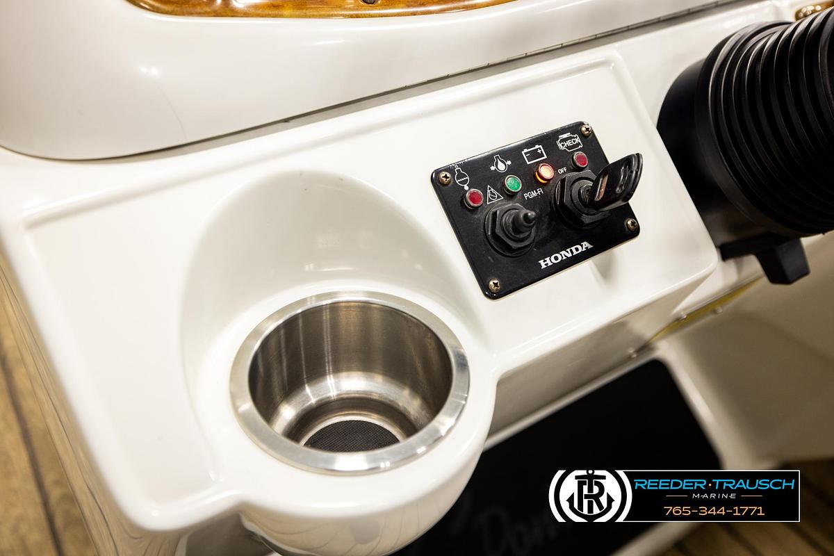 Used 2006 JC Suntoon 23TT