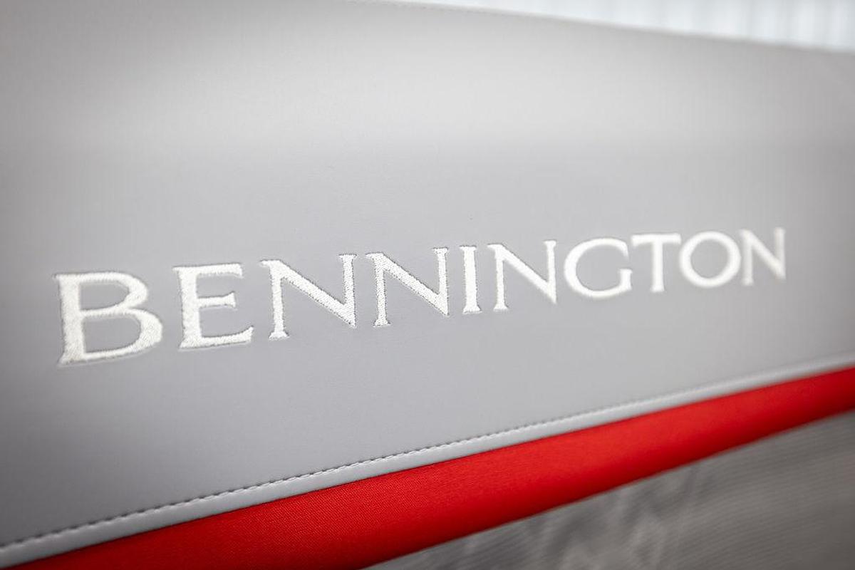 2025 Bennington 22 MSBSE