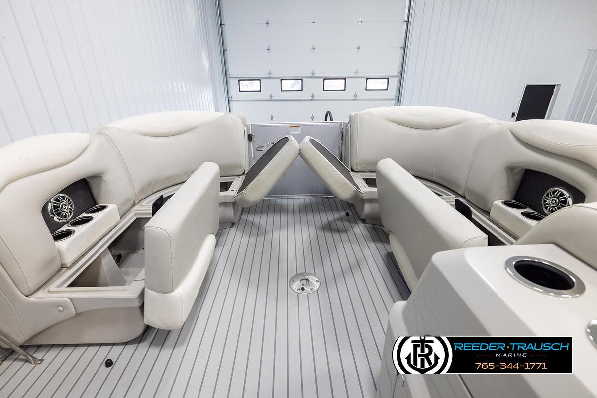 Used 2015 Sylvan 8520 Mirage