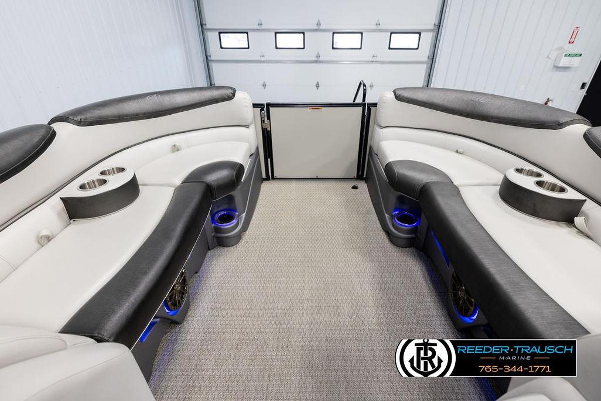 Used 2020 Avalon Catalina EL