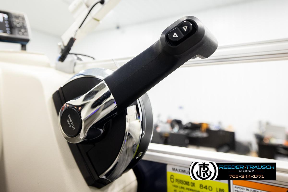 Used 2024 SunChaser Vista Fish