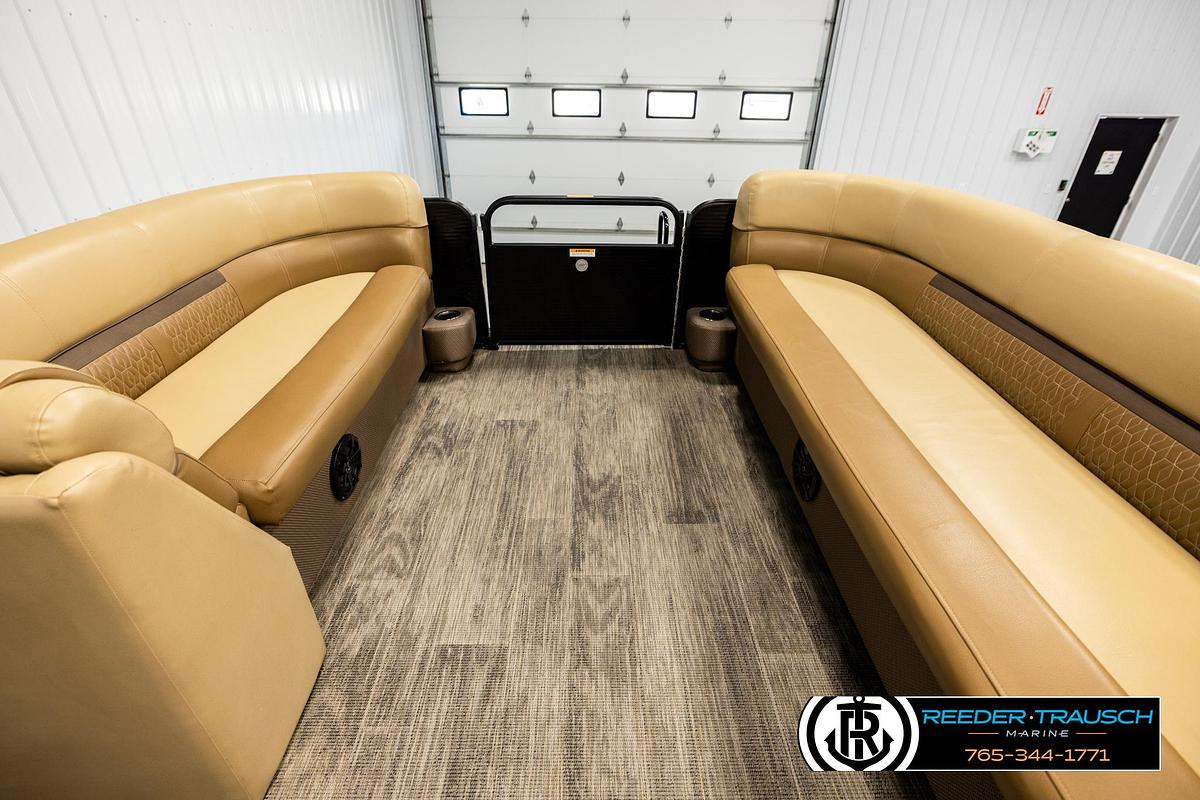 Used 2020 Godfrey 2286 RFL