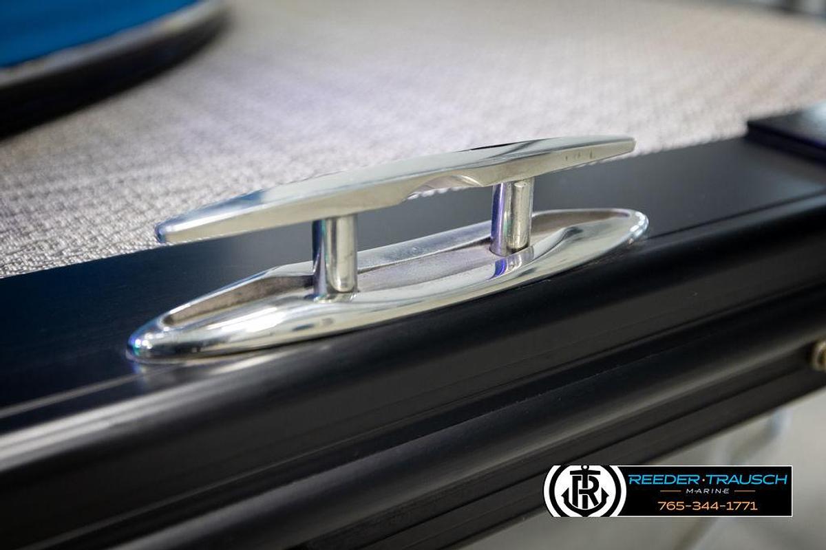 Used 2020 Avalon Catalina EL