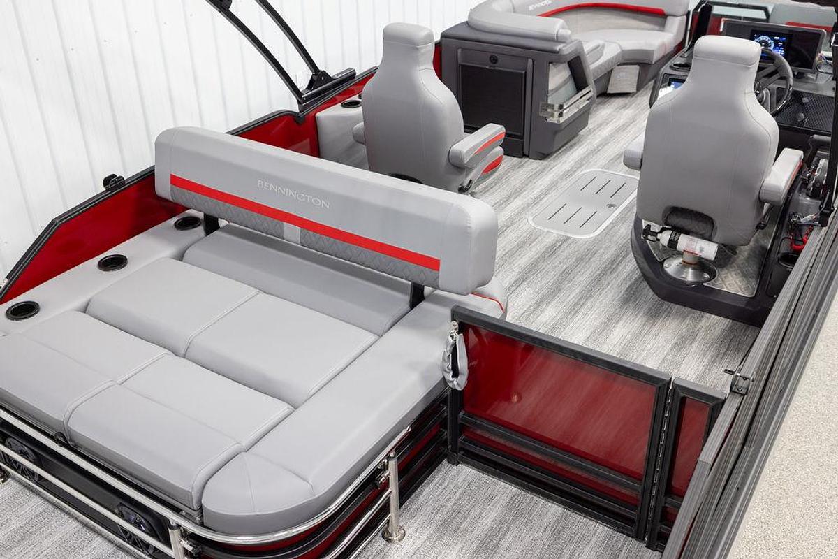 2025 Bennington 22 MSBSE