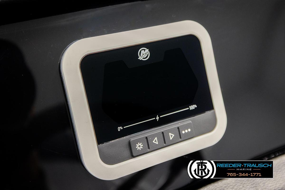 2026 Bennington SLJSE