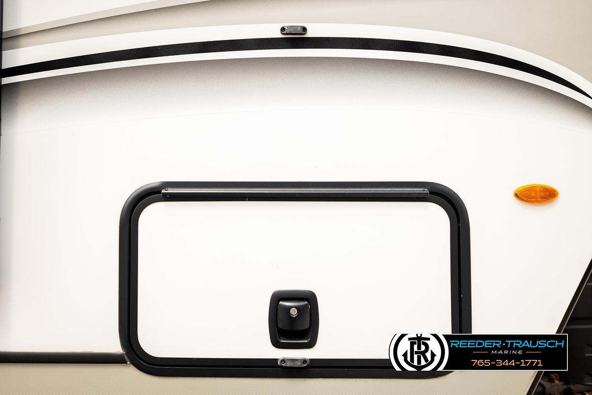 Used 2022 Keystone CG34TSB22