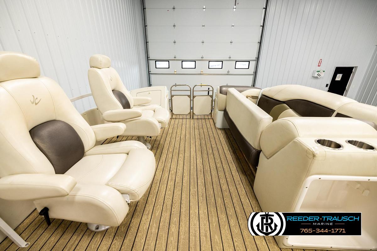 Used 2006 JC Suntoon 23TT