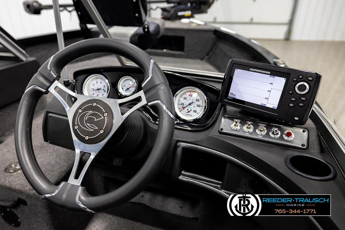 Used 2023 Crestliner 1750 FishHawk