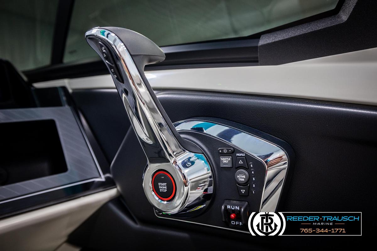 2025 Avalon Excalibur VRBW