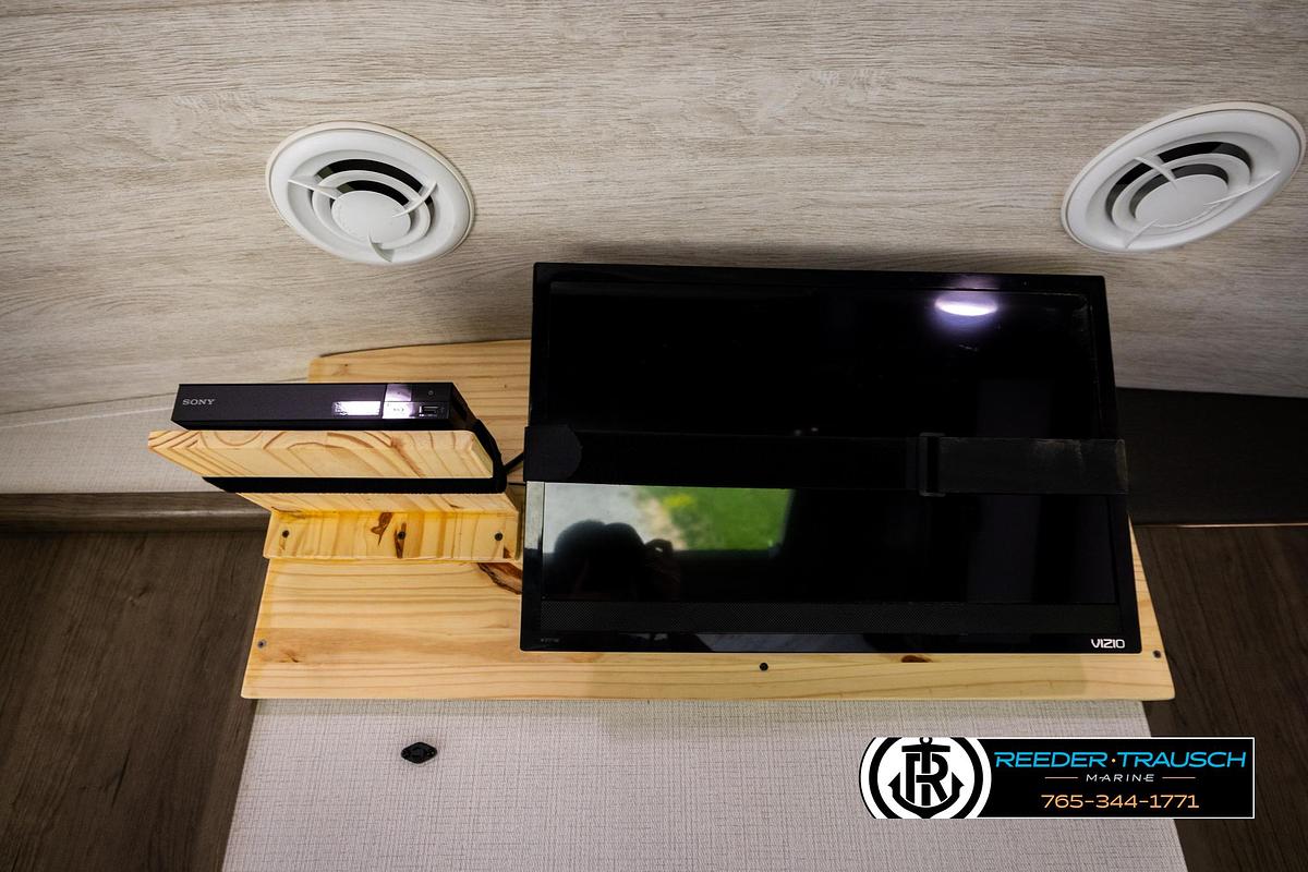 Used 2022 Keystone CG34TSB22