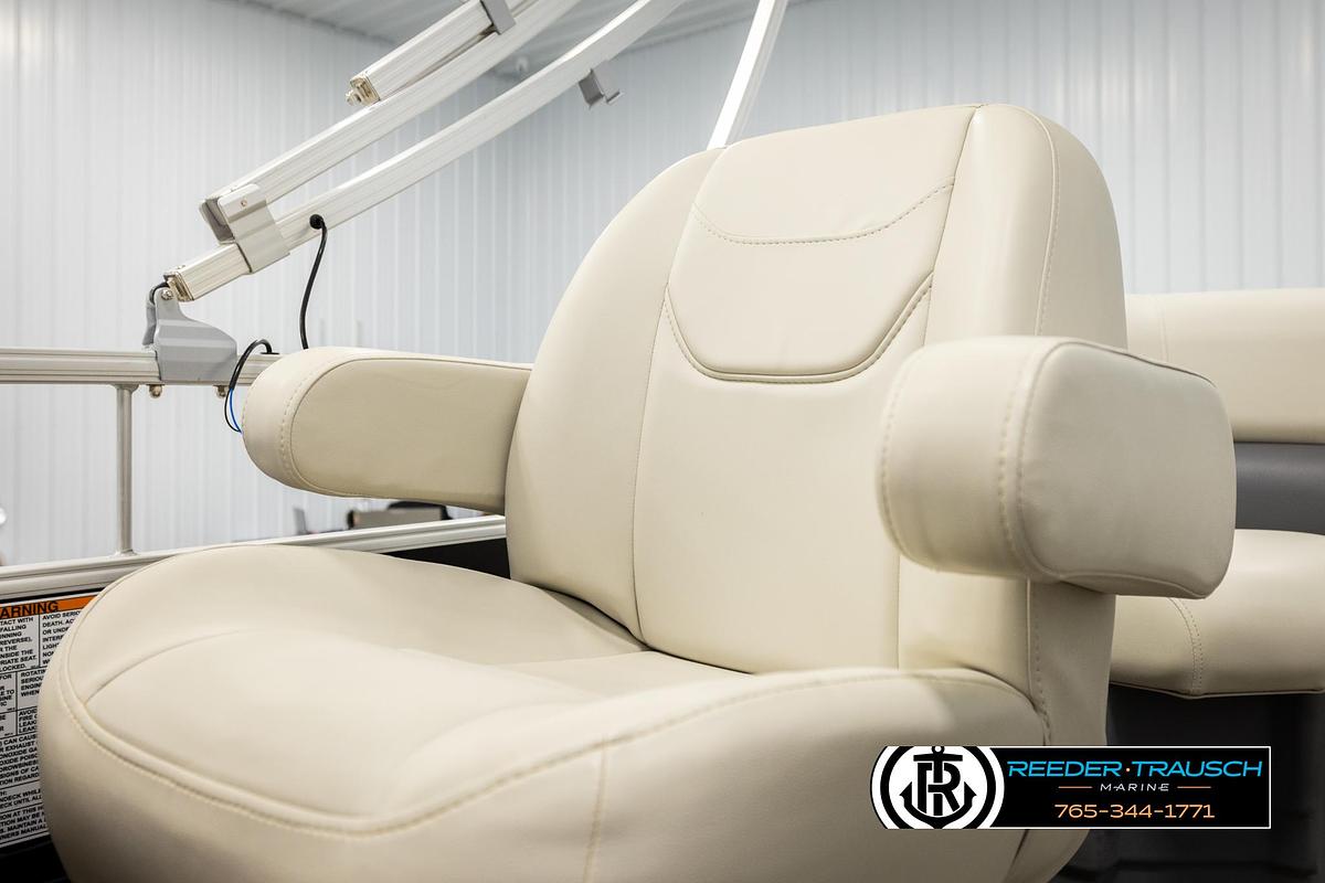 Used 2024 SunChaser Vista LR