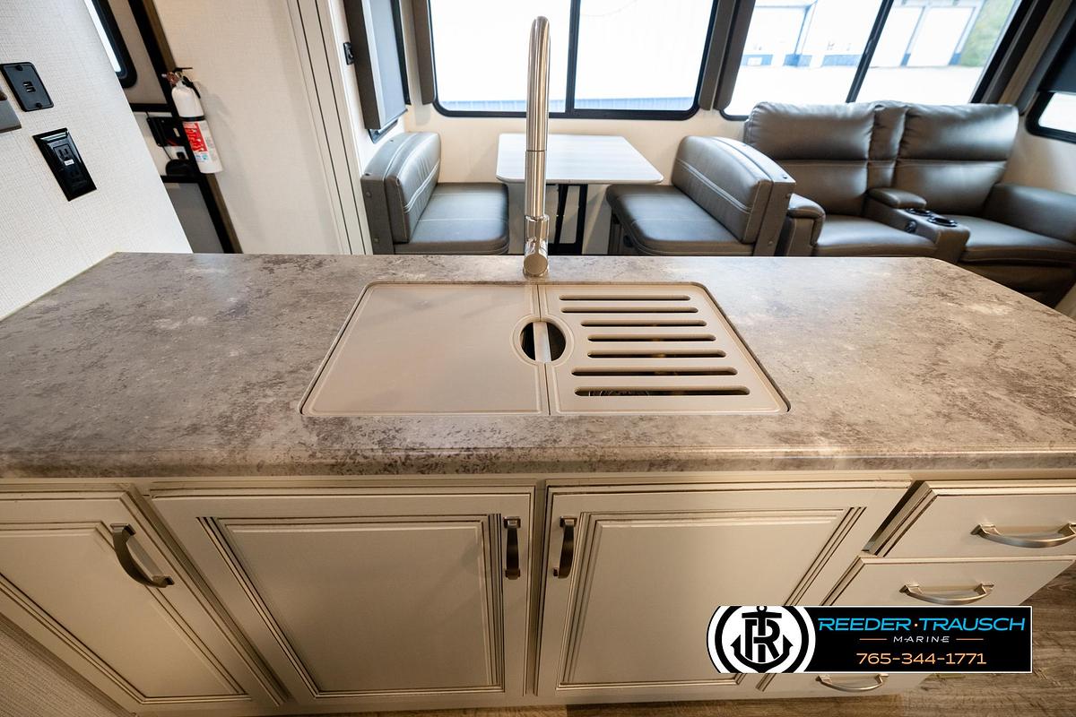 Used 2022 Keystone CG34TSB22