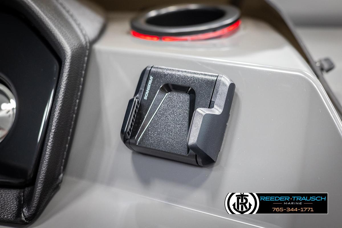 2025 Bennington 21 SSRSE