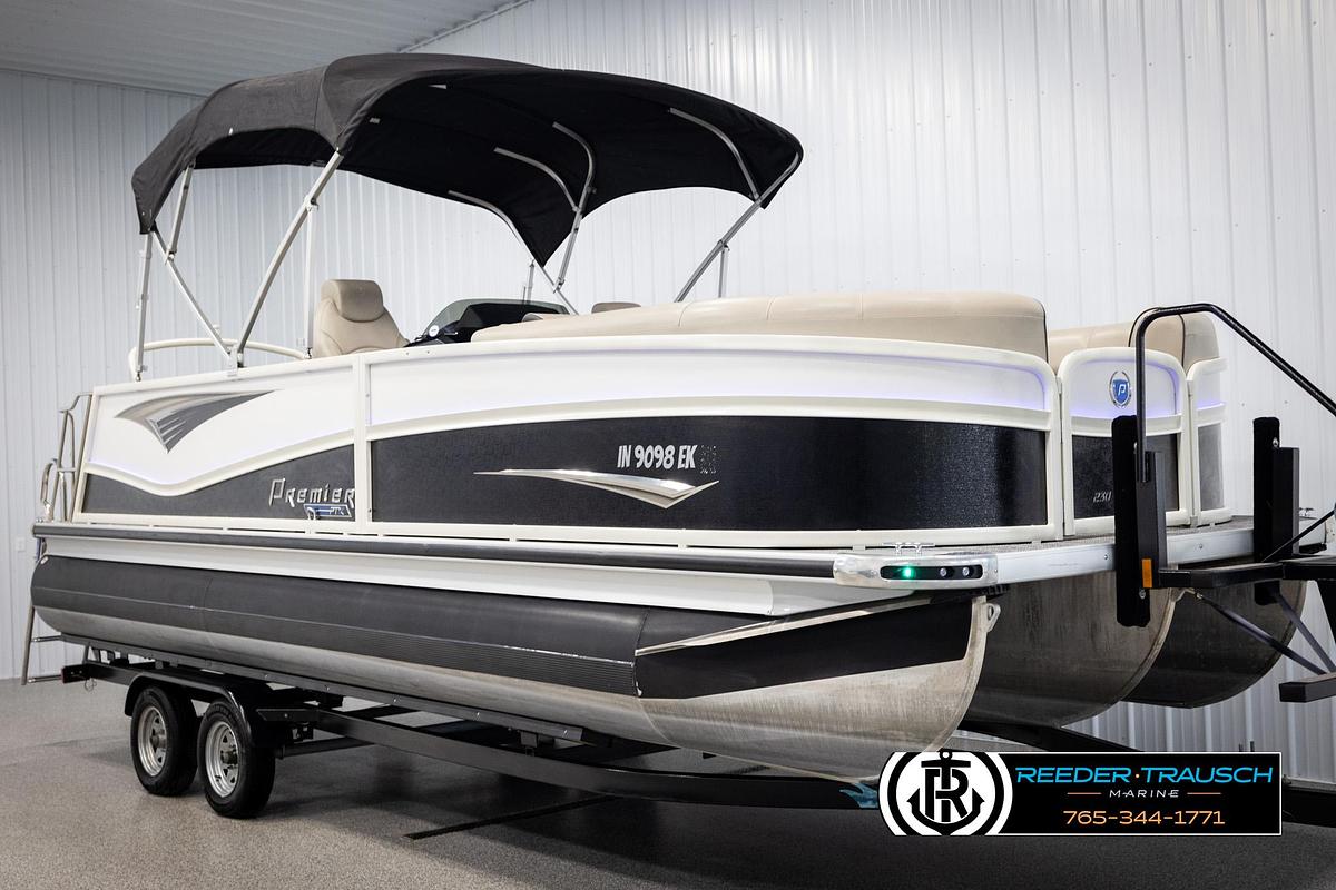 Used 2022 Premier 230 Solaris RL