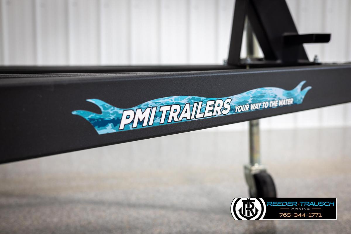 Used 2015 Sylvan 8520 Mirage