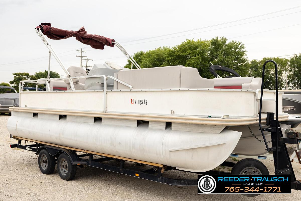 Used 2003 Fisher 220 Fish