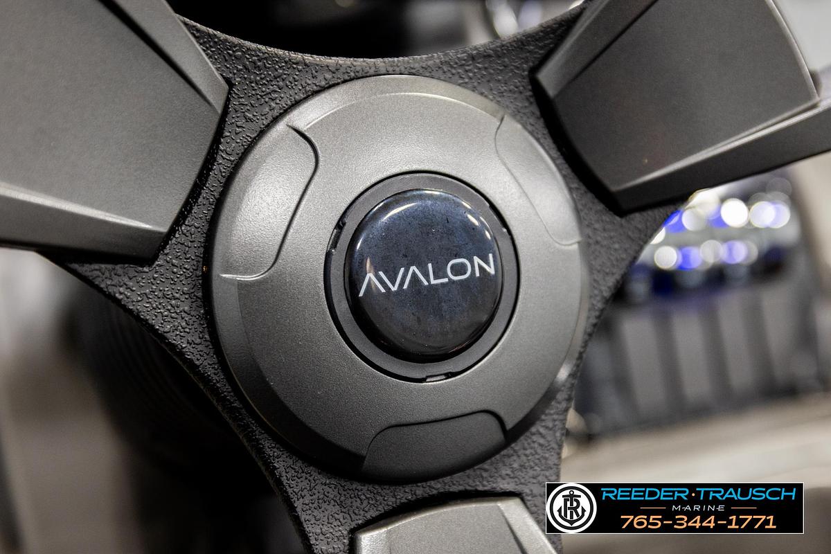 Used 2025 Avalon VEN RF