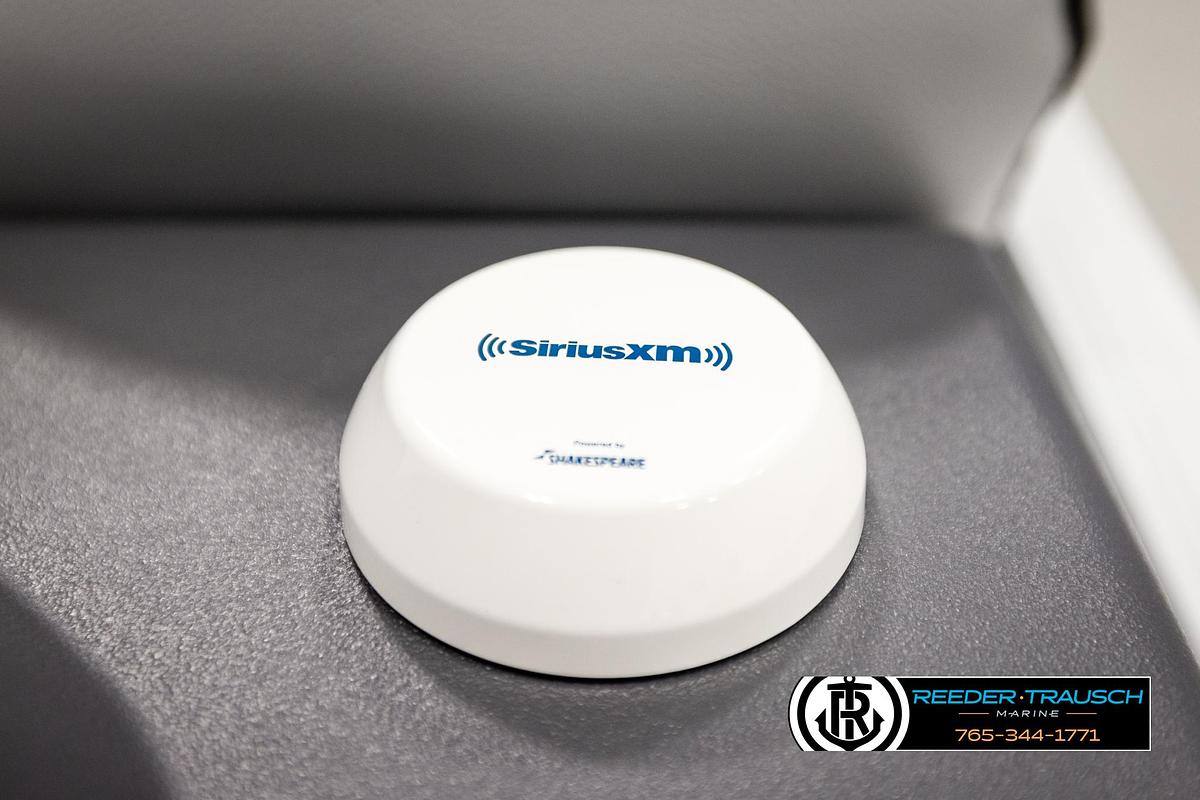 2026 Bennington SLJSF