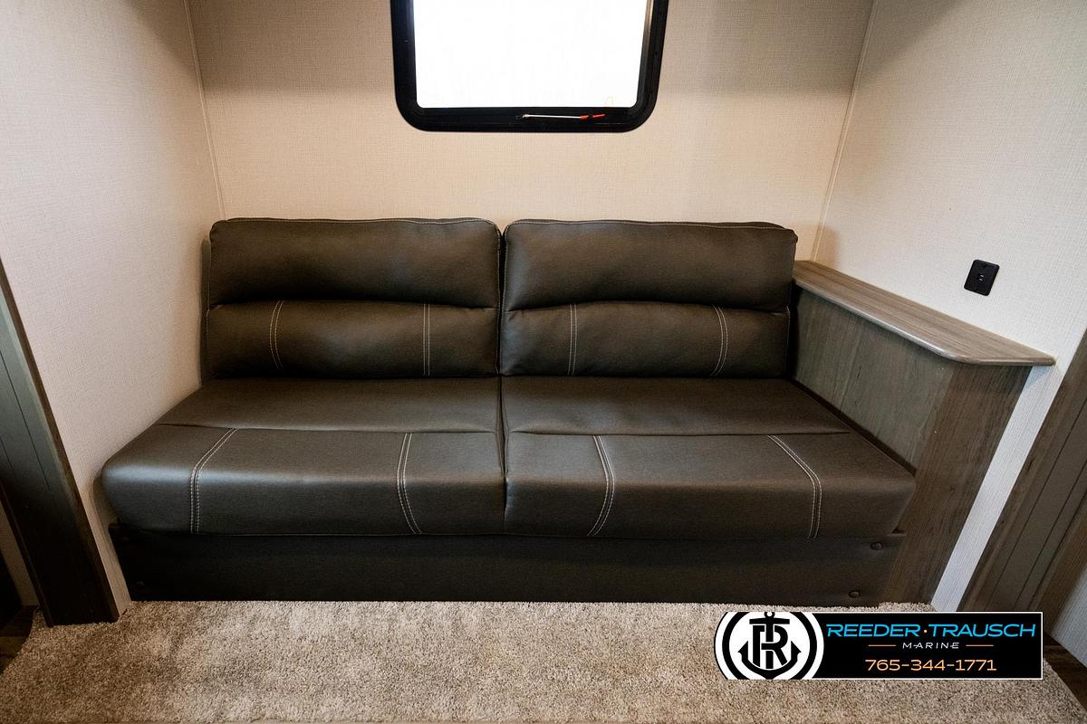 Used 2022 Keystone CG34TSB22