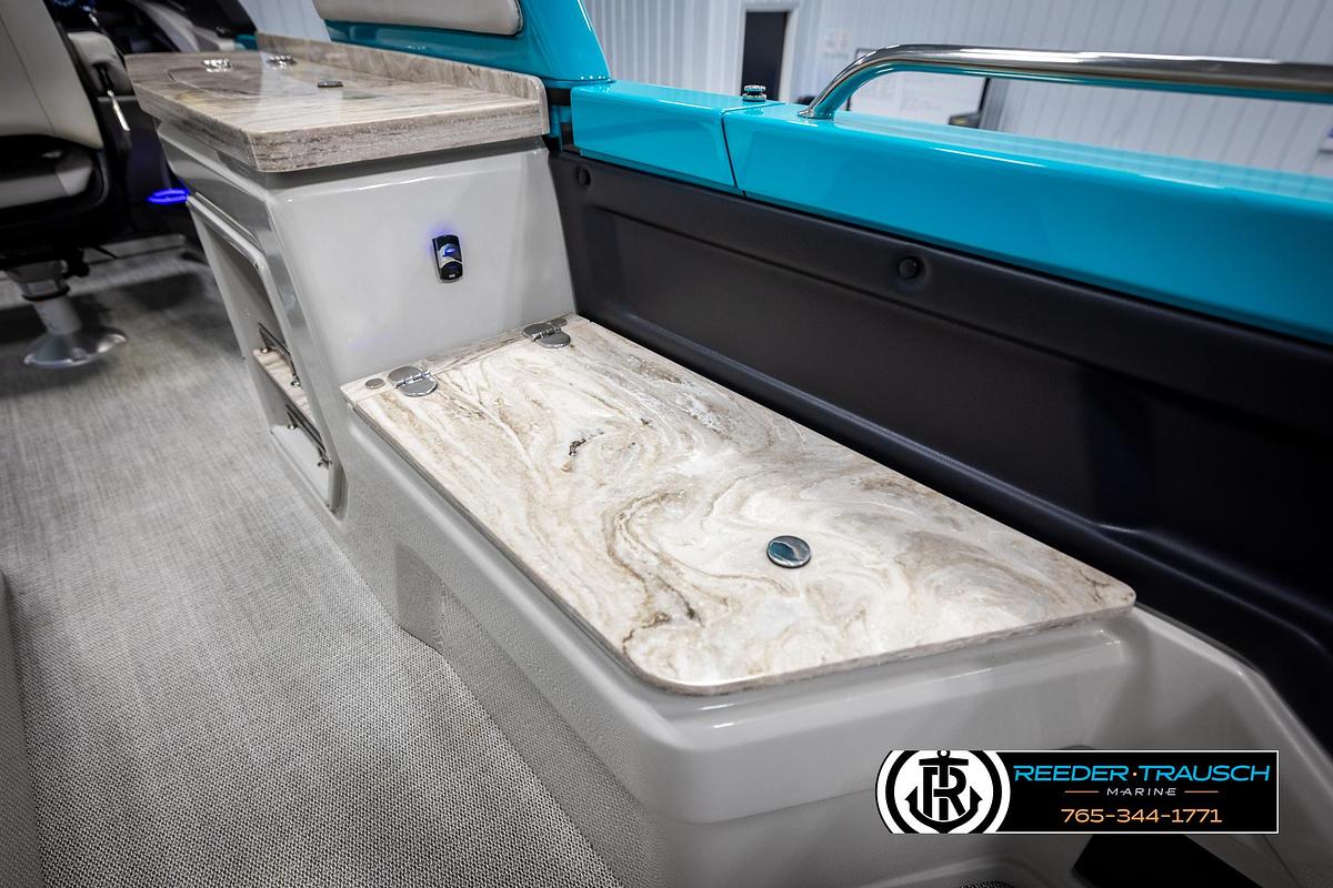 2025 Avalon Excalibur VRBW