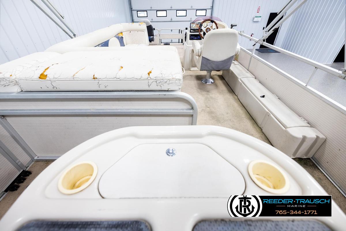 Used 2007 Premier 2223 Navigator