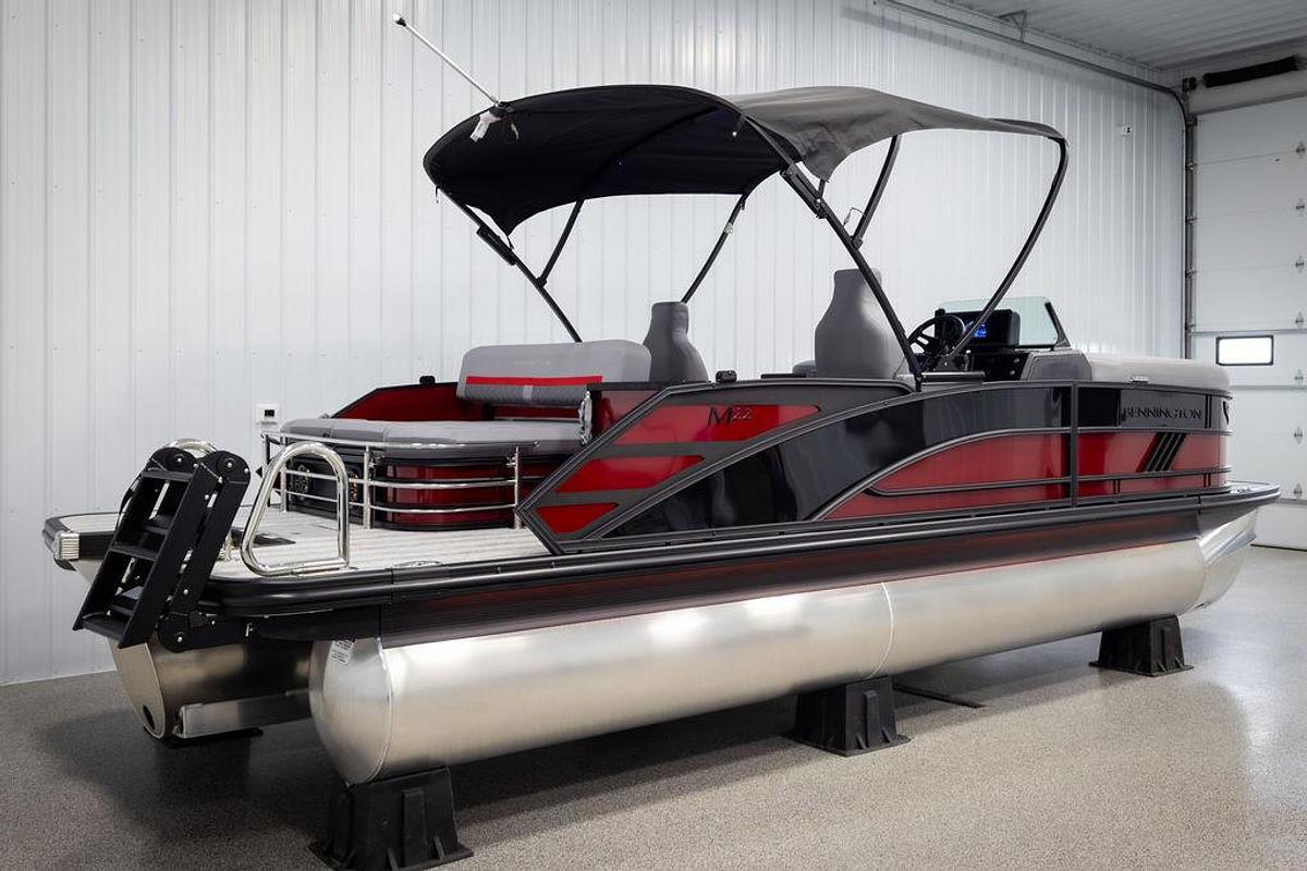 2025 Bennington 22 MSBSE