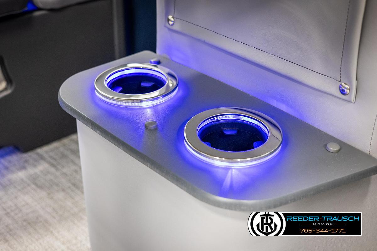 2025 Avalon LSZ Entertainer