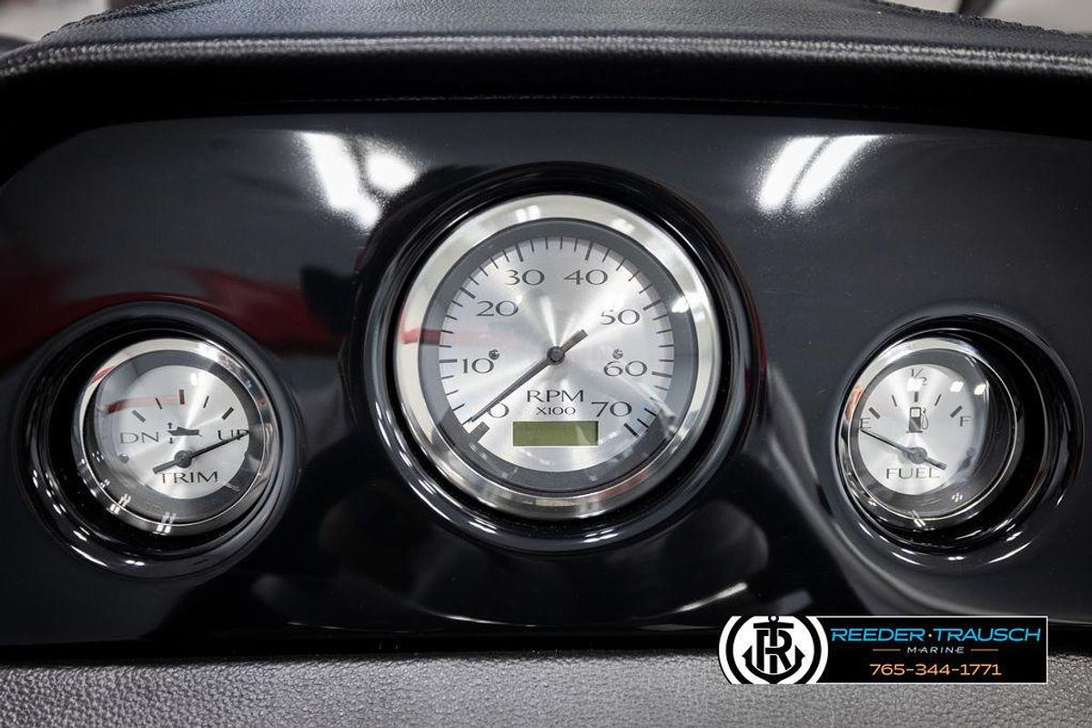 2025 Bennington 20 SLSE