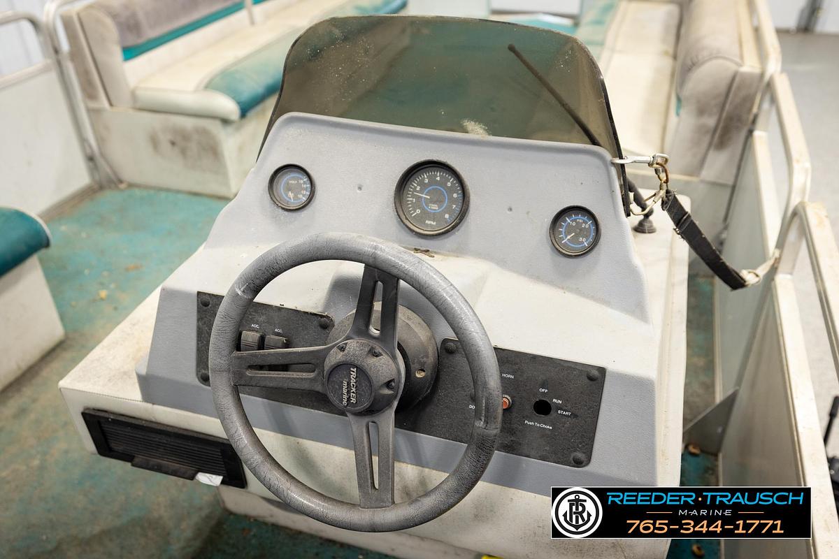 Used 1993 Sun Tracker Party Barge 24