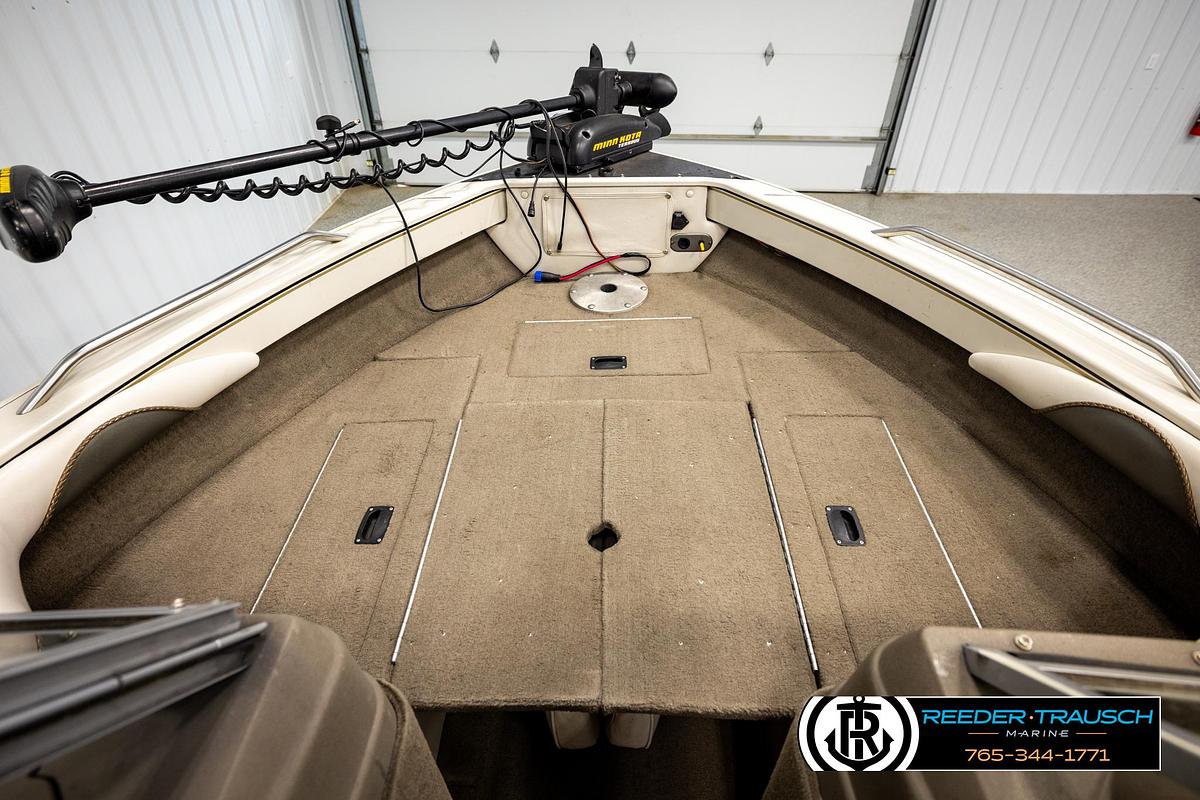 Used 2004 Crestliner 2050 Sport