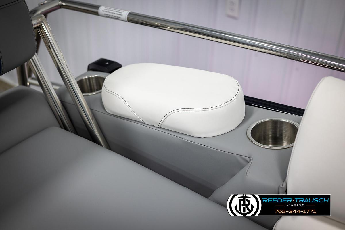 2025 Avalon Excalibur LTD QLW