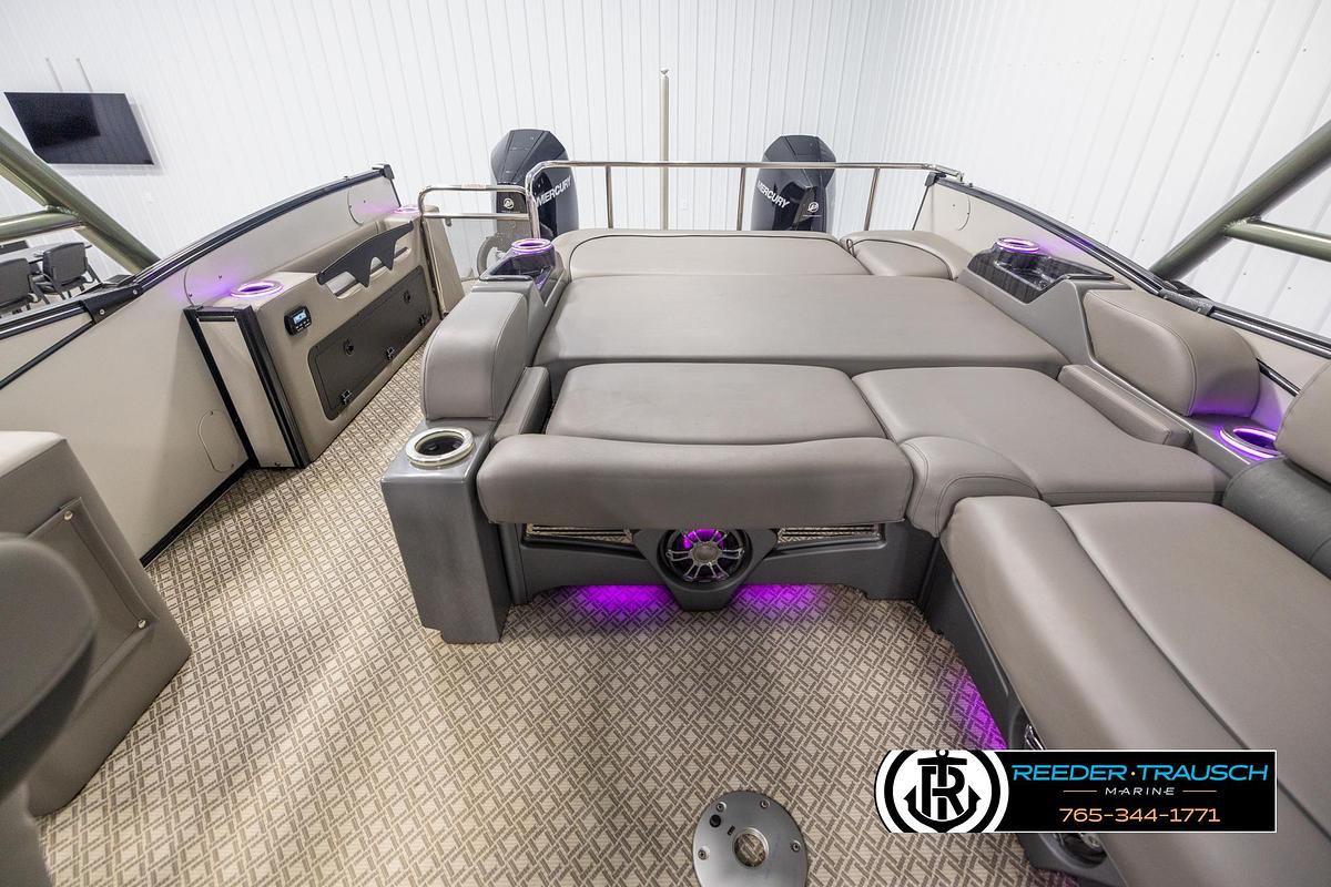 Used 2022 Avalon Catalina VRB