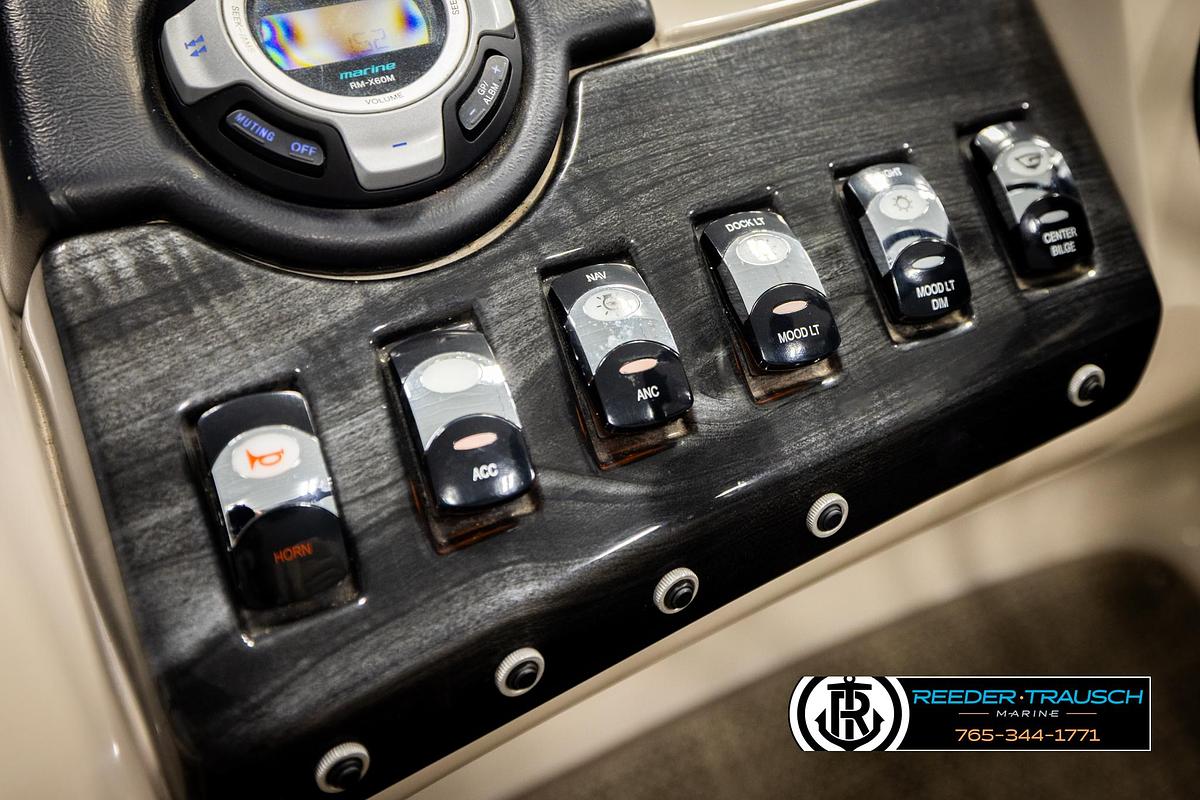 Used 2015 Bennington 2575 RCWL