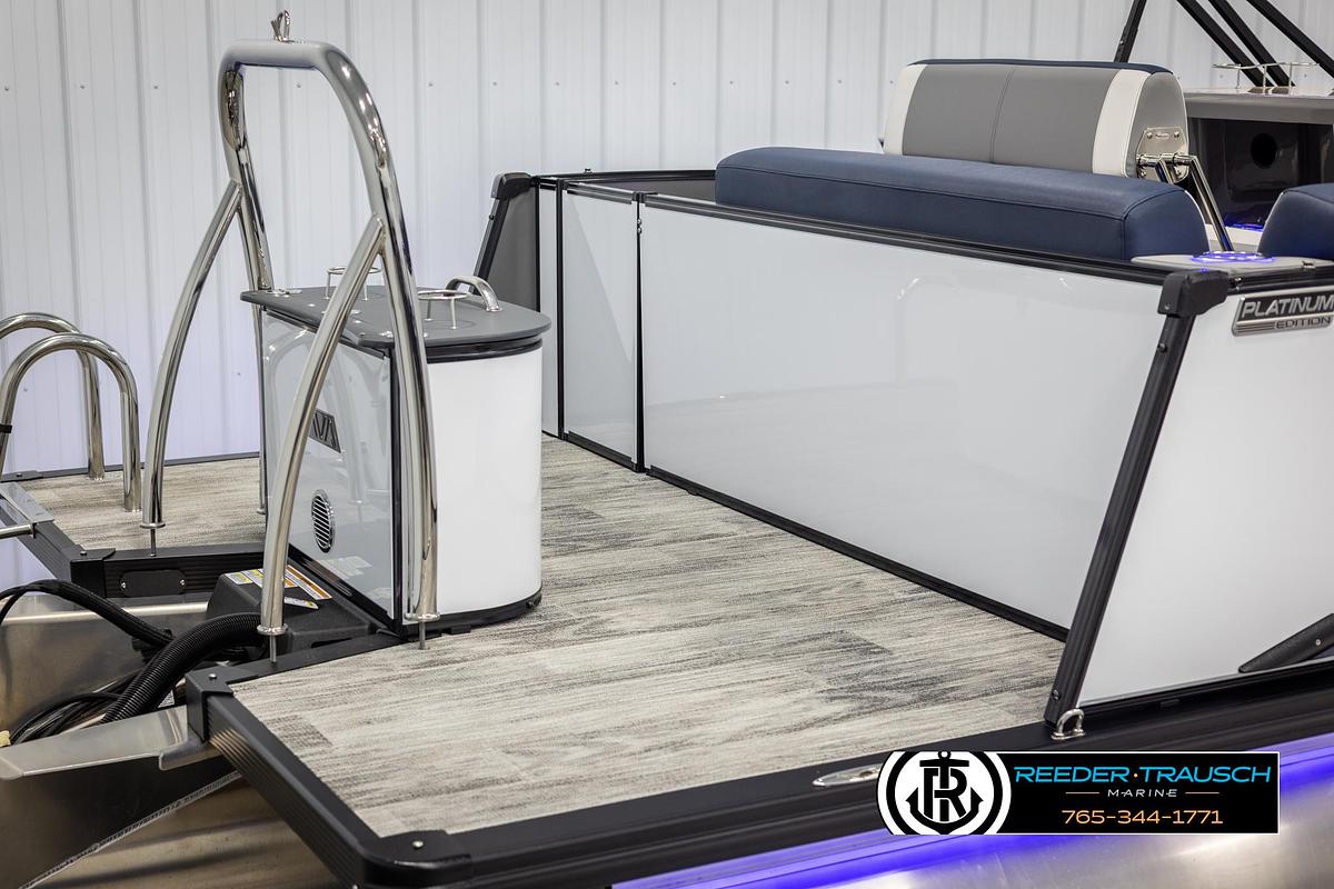 2025 Avalon Catalina Entertainer