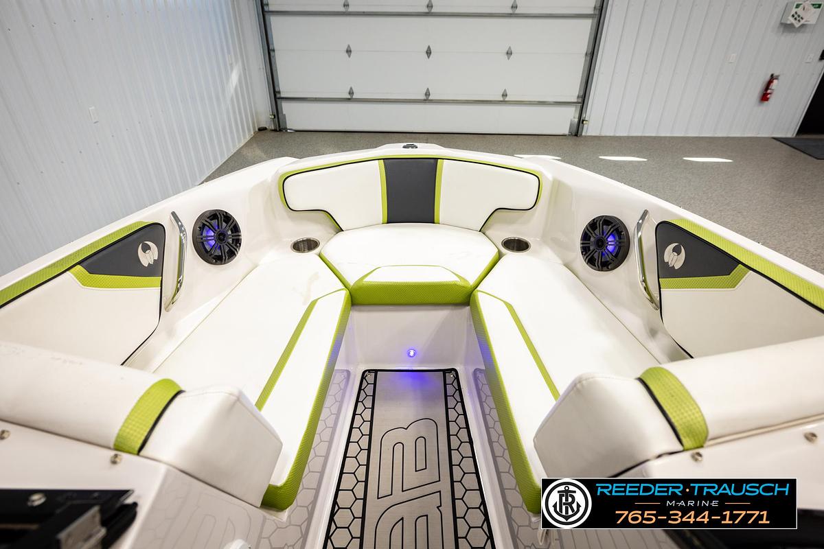 Used 2016 Scarab 195