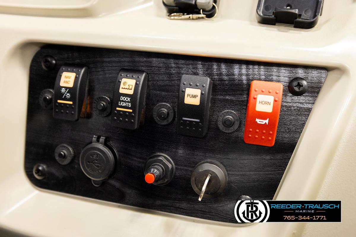 Used 2024 SunChaser Vista LR