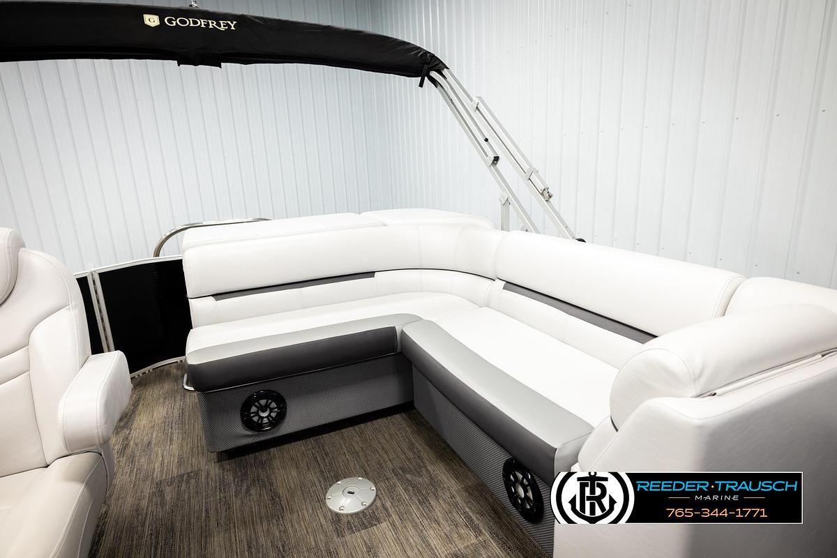 Used 2023 Godfrey SW2286C