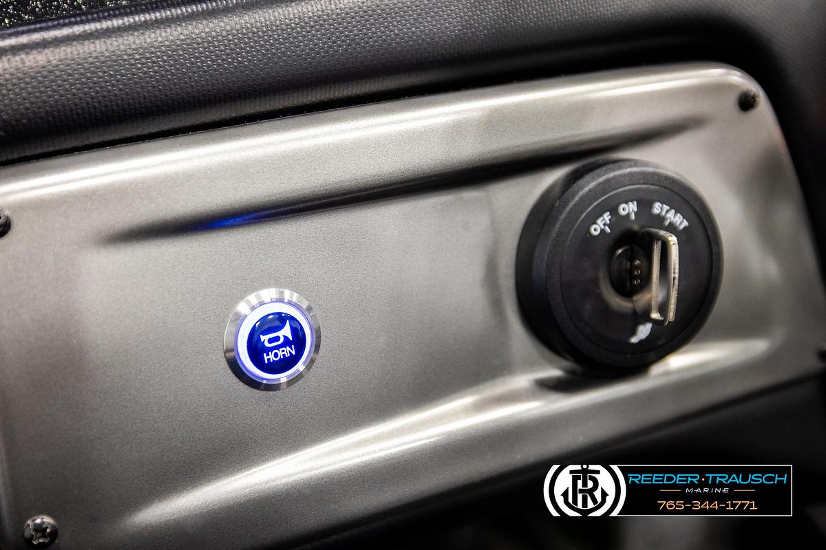 Used 2024 Tracker Nitro Z20