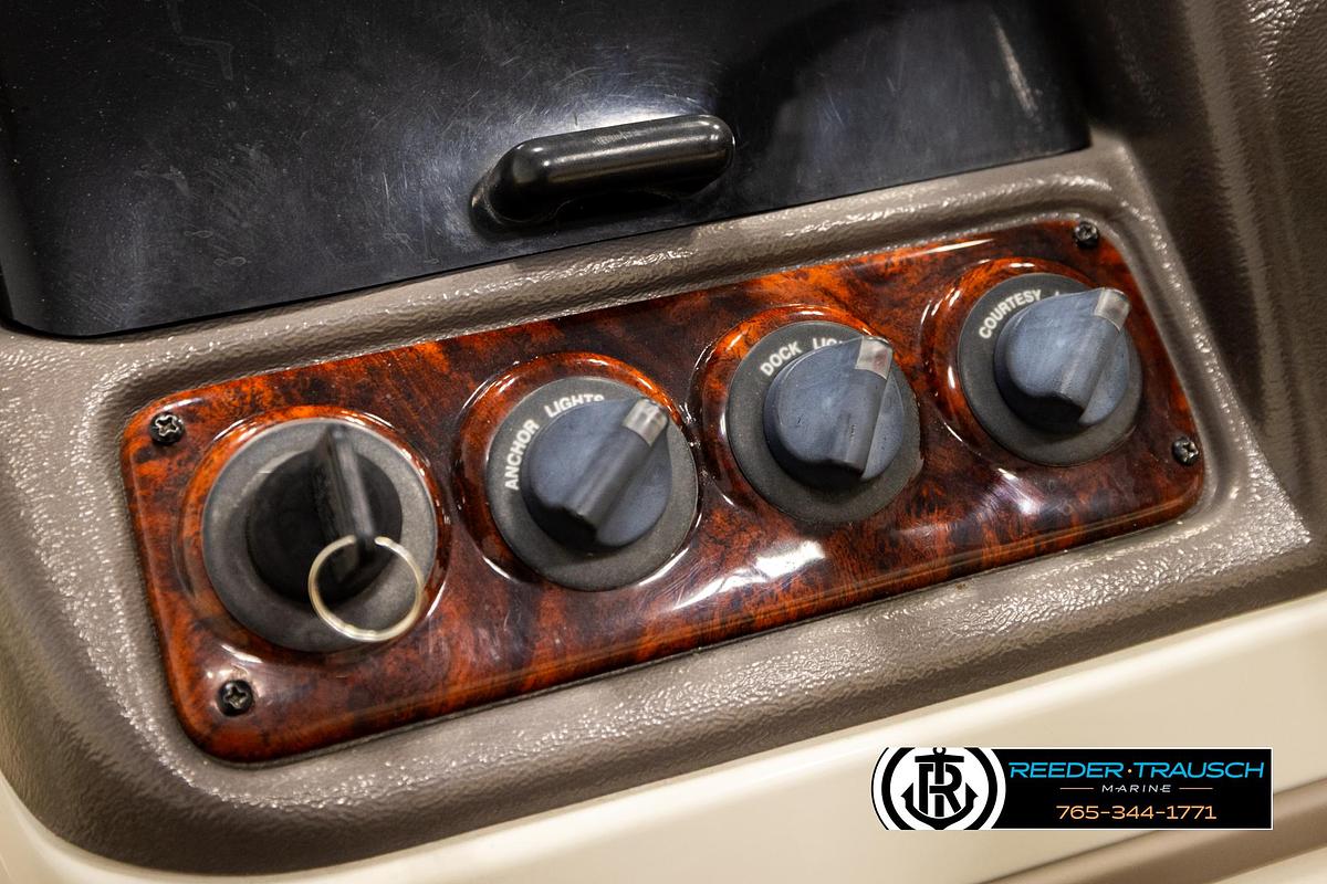 Used 2006 Sun Tracker Party Barge 22