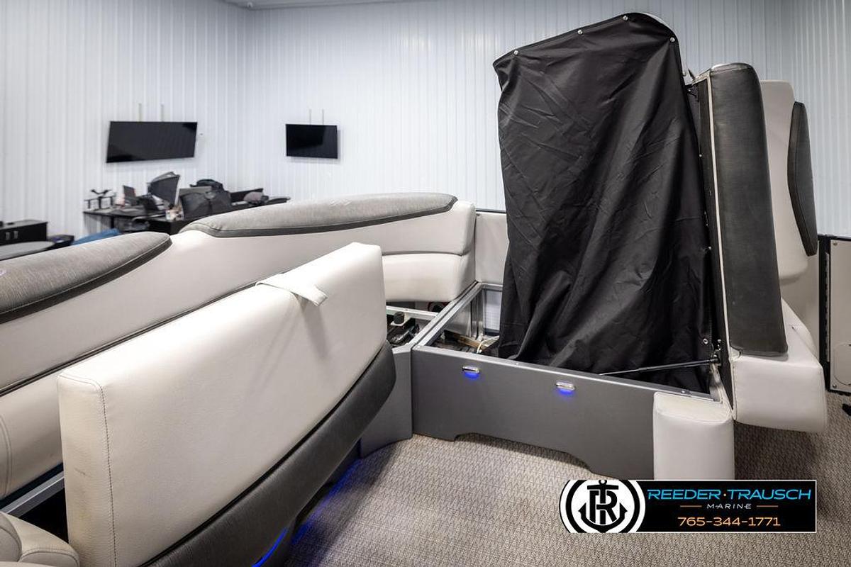 Used 2020 Avalon Catalina EL