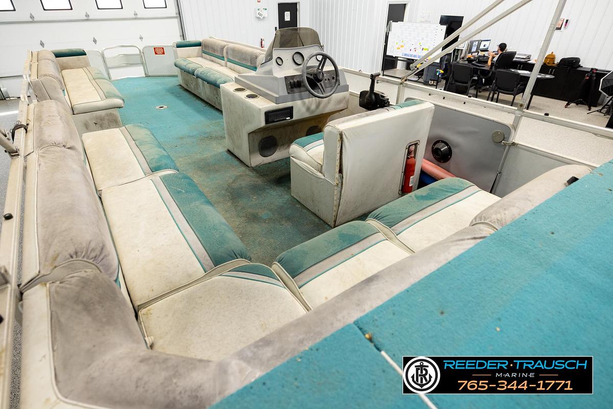 Used 1993 Sun Tracker Party Barge 24