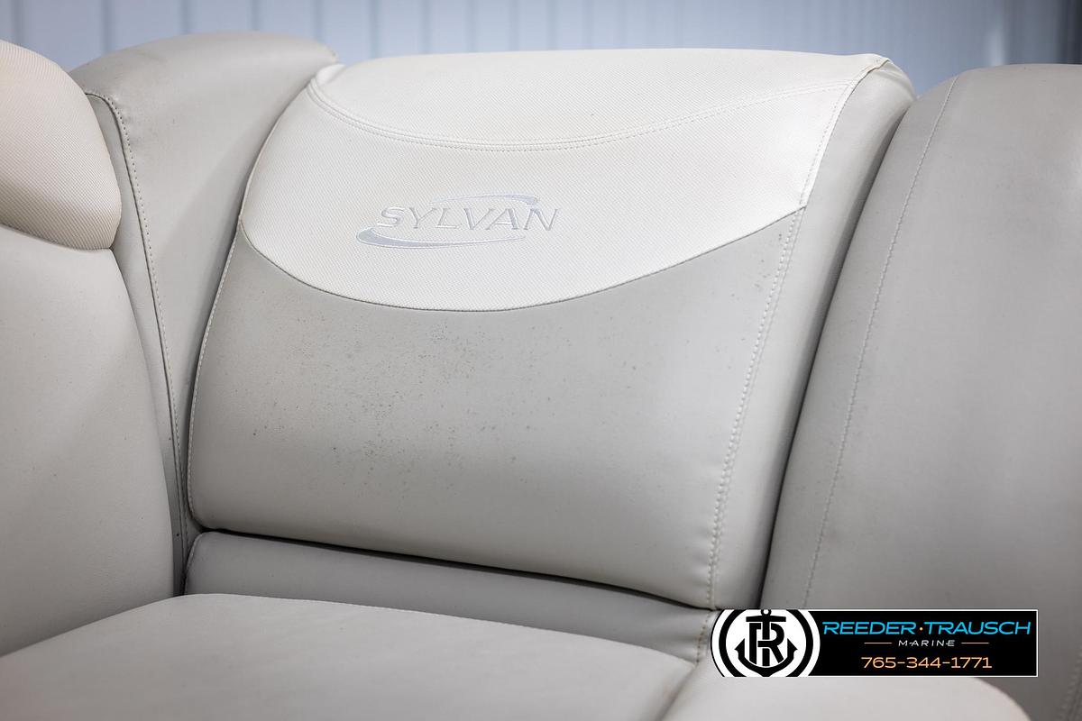 Used 2015 Sylvan 8520 Mirage