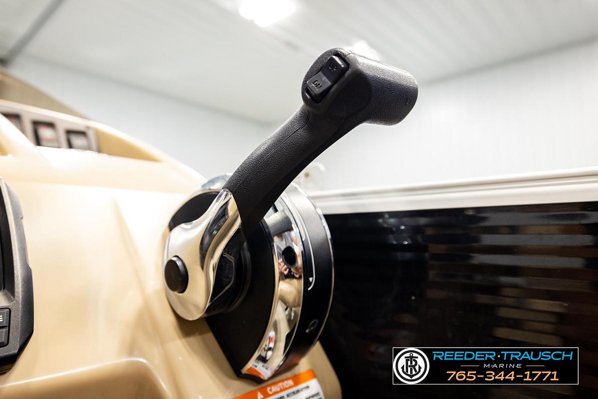Used 2018 Bennington SX RF