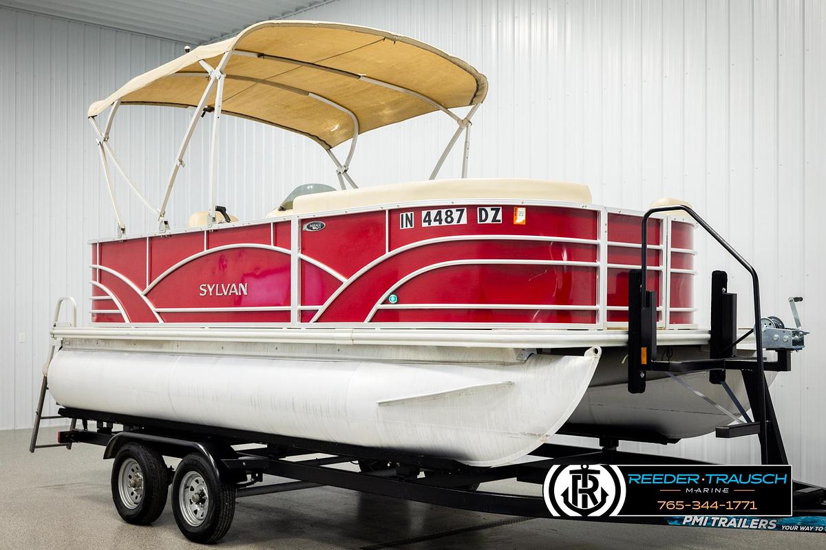 Used 2017 Sylvan 818 Mirage Cr