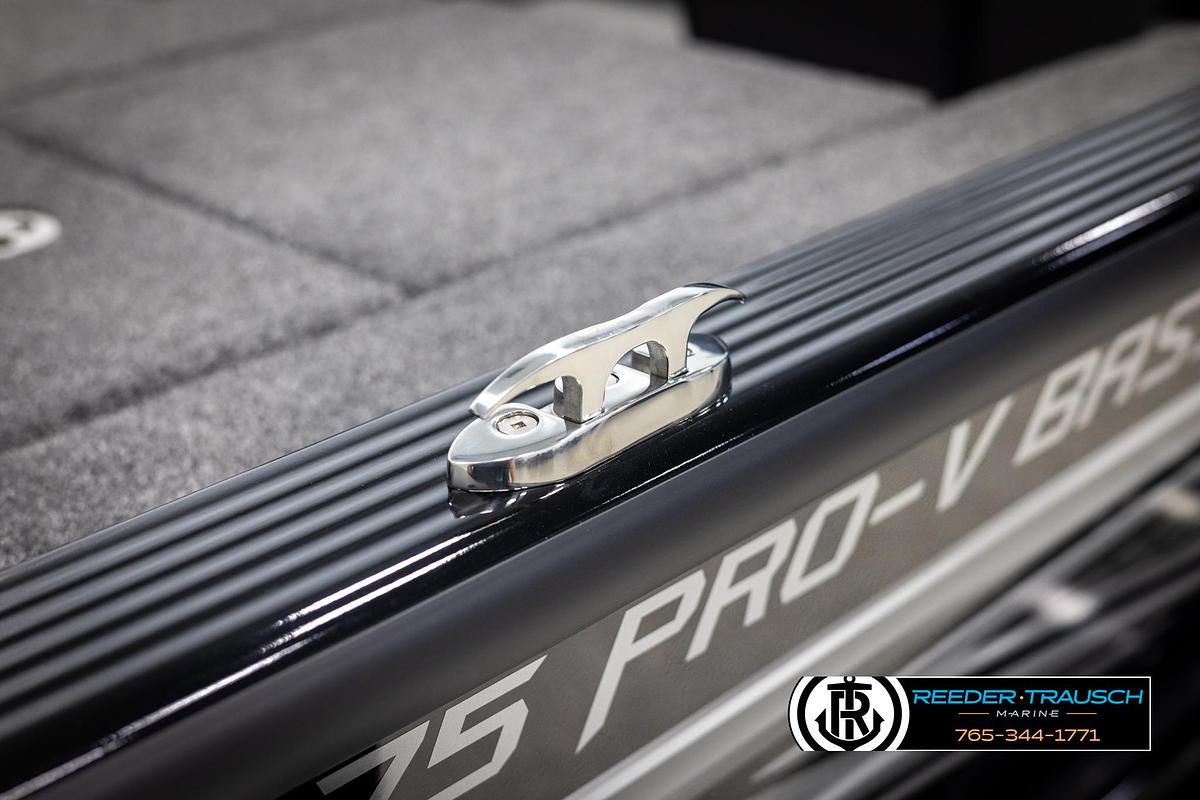 2025 Lund 1875 Pro V Bass XS