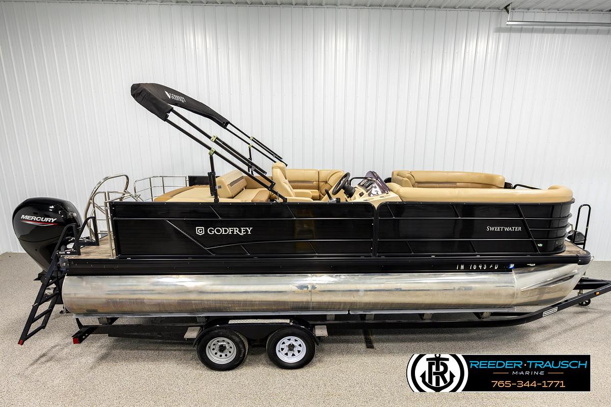 Used 2020 Godfrey 2286 RFL