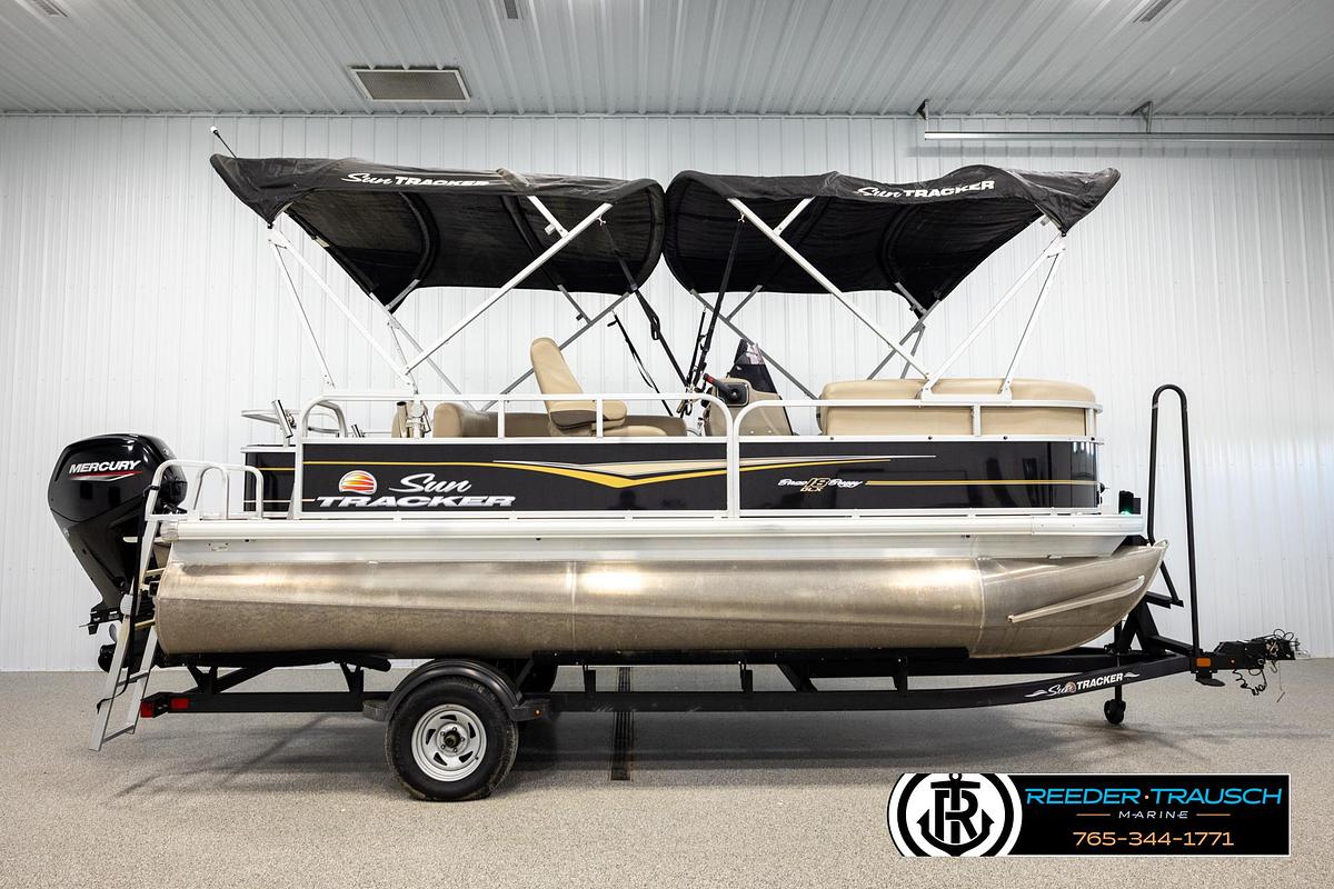 Used 2022 Suntracker Bass Buggy 18 DLX